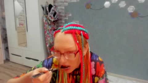 lucky_licky20 online show from September 14, 2025, 2:33 am