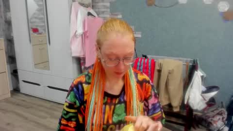 lucky_licky20 online show from October 4, 2025, 1:47 am