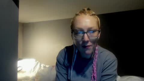lucky_licky20 online show from February 25, 2026, 3:38 am