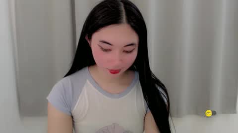 Snapshot of lucky_mariel chatting on December 3, 2024, 6:17 pm mariel online show from December 3, 2024, 6:17 pm