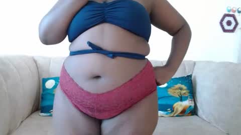 Snapshot of luckyawesome chatting on January 23, 2025, 10:54 am Crisiah online show from January 23, 2025, 10:54 am