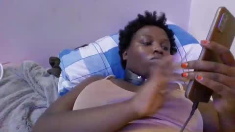 Snapshot of luckyawesome chatting on February 28, 2025, 9:55 pm Crisiah online show from February 28, 2025, 9:55 pm