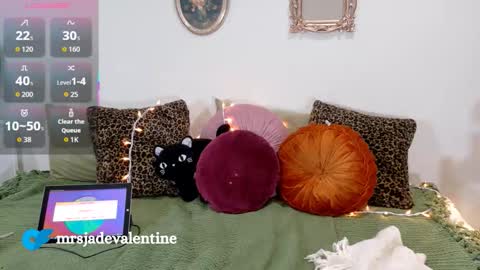 Jade online show from October 17, 2025, 1:09 am