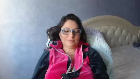 luckylinda23 online show from October 5, 2025, 9:18 am