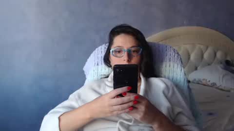 luckylinda23 online show from November 2, 2025, 11:45 am