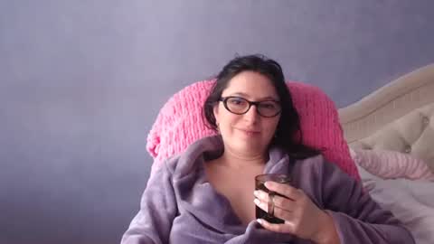 Snapshot of luckylinda23 chatting on April 30, 2026, 9:15 am luckylinda23 online show from April 30, 2026, 9:15 am