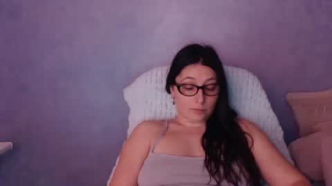 Snapshot of luckylinda23 chatting on May 20, 2026, 9:43 pm luckylinda23 online show from May 20, 2026, 9:43 pm