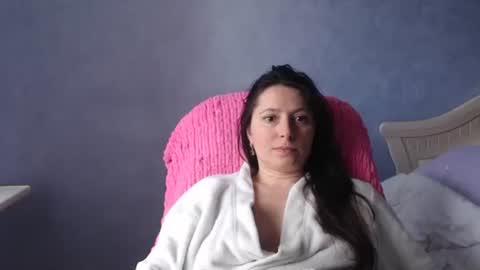 Snapshot of luckylinda23 chatting on May 31, 2026, 9:38 am luckylinda23 online show from May 31, 2026, 9:38 am