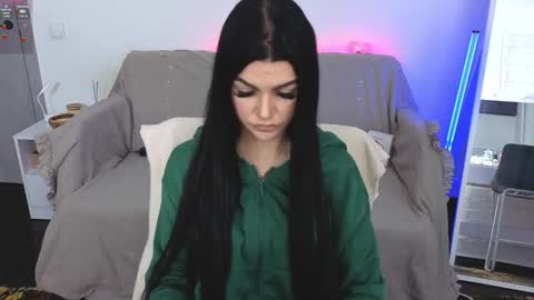 Monika online show from October 3, 2025, 12:24 pm