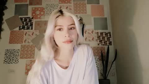 luckysapphire777 online show from March 15, 2026, 10:54 am