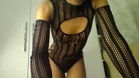 Snapshot of luckyy003 chatting on February 14, 2026, 10:06 pm brielle online show from February 14, 2026, 10:06 pm