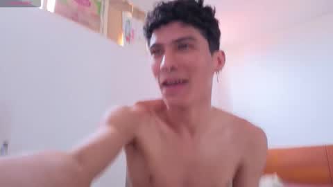 Lu Independent Model online show from March 27, 2026, 4:18 pm