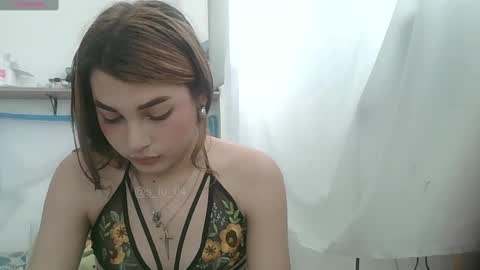 Snapshot of lucrecia21_ chatting on January 17, 2025, 7:05 pm Lucrecia... new accout...OFS LU 21 online show from January 17, 2025, 7:05 pm