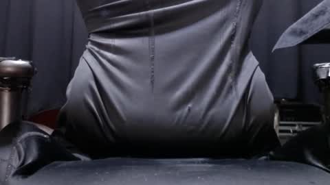 lucretiasissygothic online show from December 15, 2025, 5:12 am