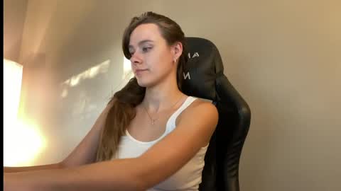 Lucy online show from May 18, 2026, 12:18 am