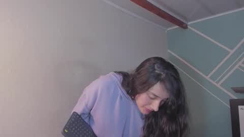 Lucy Herrera online show from February 17, 2026, 12:07 am