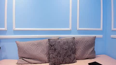 lucy_canel online show from November 3, 2025, 3:13 pm