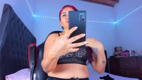 Snapshot of lucy_chanel chatting on November 1, 2025, 6:15 am lucy online show from November 1, 2025, 6:15 am