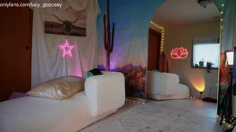 Lucy. online show from September 9, 2025, 11:48 pm