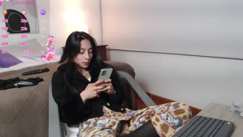 Snapshot of lucy_joi chatting on March 11, 2025, 6:00 am Luciana online show from March 11, 2025, 6:00 am
