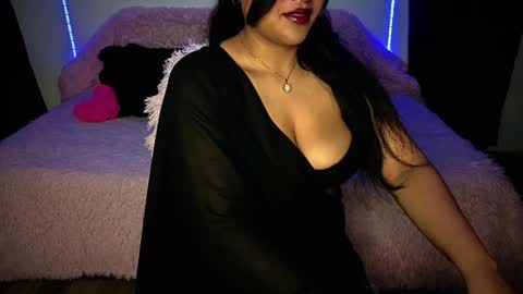 Snapshot of lucy_kanne chatting on December 6, 2024, 7:23 pm Lucy online show from December 6, 2024, 7:23 pm