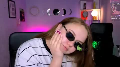 lucy online show from June 11, 2026, 3:04 am