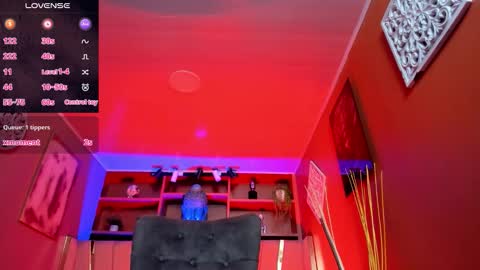 Snapshot of lucy_williiams chatting on November 7, 2025, 11:43 am Lucy online show from November 7, 2025, 11:43 am