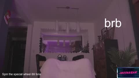 Lucy Alien  online show from January 24, 2025, 3:32 am