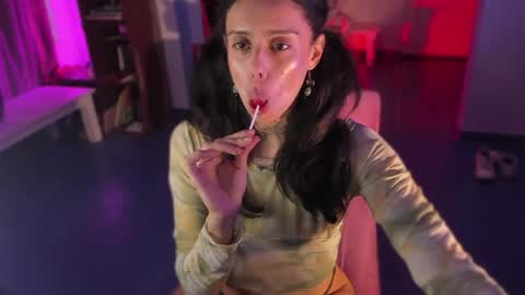 Snapshot of lucyklumm chatting on April 16, 2026, 10:56 pm MALAMOR online show from April 16, 2026, 10:56 pm