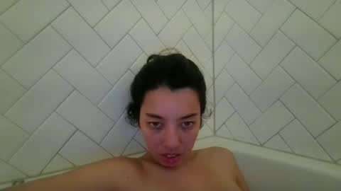 Snapshot of lucylitt25 chatting on June 19, 2026, 6:01 pm lucylitt25 online show from June 19, 2026, 6:01 pm
