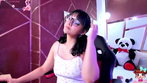 Instagramlucyluy10 online show from December 4, 2024, 6:33 am