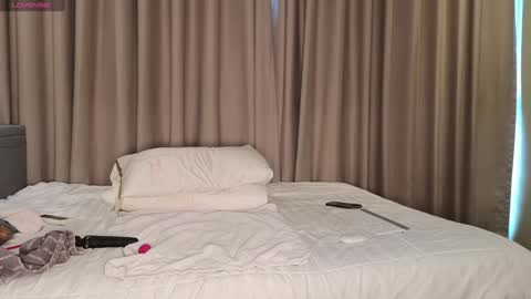 Love kinky Go here  online show from October 10, 2025, 6:23 am