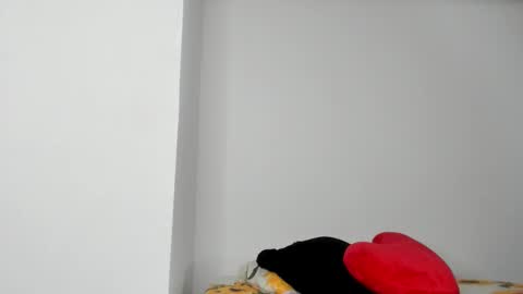 Snapshot of lucyportman chatting on February 13, 2026, 10:22 am lucyportman online show from February 13, 2026, 10:22 am