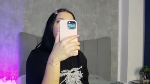 Snapshot of lucyrayy chatting on February 8, 2026, 8:01 pm lucyrayy online show from February 8, 2026, 8:01 pm