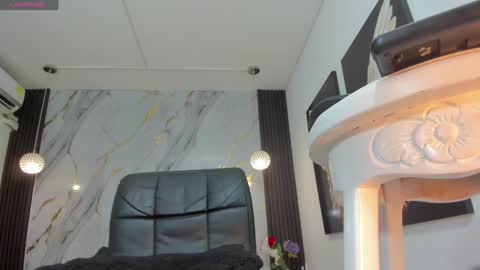 Luciana online show from January 12, 2025, 7:32 am