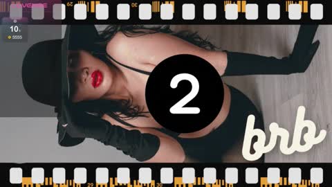 Lucy Liiu online show from October 30, 2025, 1:12 pm