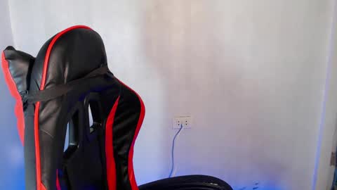 luda_69 online show from November 6, 2025, 11:22 am