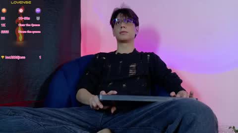 Lui online show from May 14, 2026, 3:02 am
