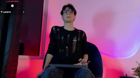 Lui online show from May 30, 2026, 3:25 am