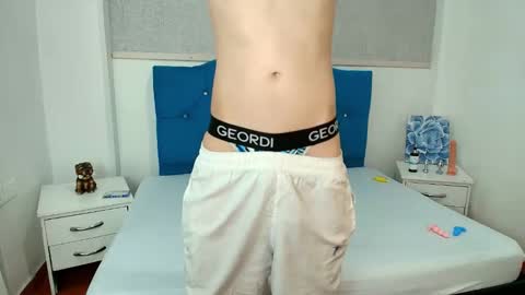 luigimarchetti online show from November 27, 2025, 8:33 pm