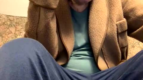 Luis online show from December 16, 2025, 9:09 pm