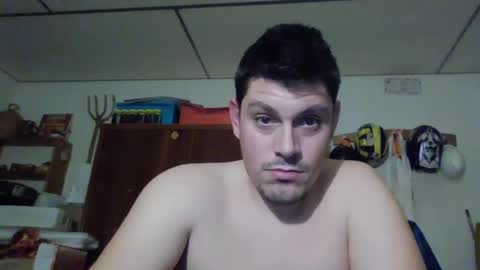 Snapshot of luis2423 chatting on January 2, 2025, 12:13 am A slave to the mistress.. un esclavo para las amas dominantes. online show from January 2, 2025, 12:13 am