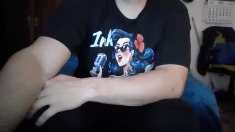 Snapshot of luis2423 chatting on February 1, 2026, 8:07 pm A slave to the mistress.. un esclavo para las amas dominantes. online show from February 1, 2026, 8:07 pm