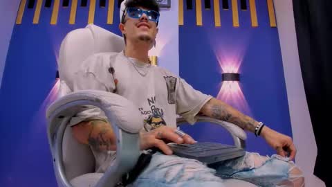 Luis AS online show from November 16, 2025, 1:55 am