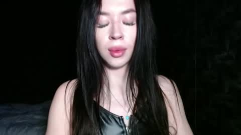 luisa lovedom online show from May 15, 2026, 11:45 pm