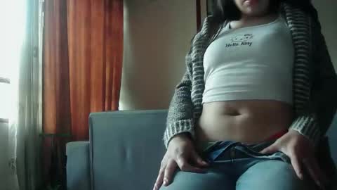 luisa_hollmes online show from November 7, 2025, 8:53 pm