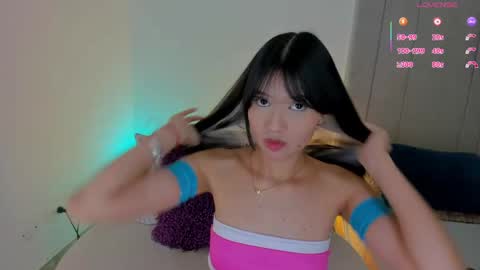 Snapshot of luisah_ chatting on May 3, 2026, 8:37 pm L U I S A online show from May 3, 2026, 8:37 pm
