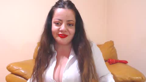 Snapshot of luisahornydoll chatting on January 22, 2025, 5:59 pm Cassie online show from January 22, 2025, 5:59 pm