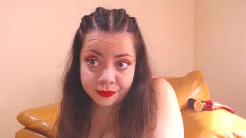 Snapshot of luisahornydoll chatting on February 18, 2025, 11:22 am Cassie online show from February 18, 2025, 11:22 am