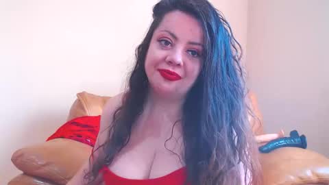 Snapshot of luisahornydoll chatting on April 6, 2026, 6:36 am Cassie online show from April 6, 2026, 6:36 am